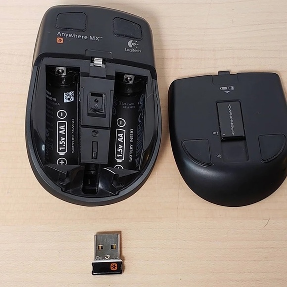Logitech MX Anywhere Darkfield Wireless Laser Mouse - Picture 3 of 4